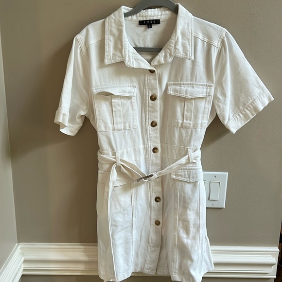 FORE White Denim Mini Dress Belted Collar Pockets Size Large - Picture 1 of 12